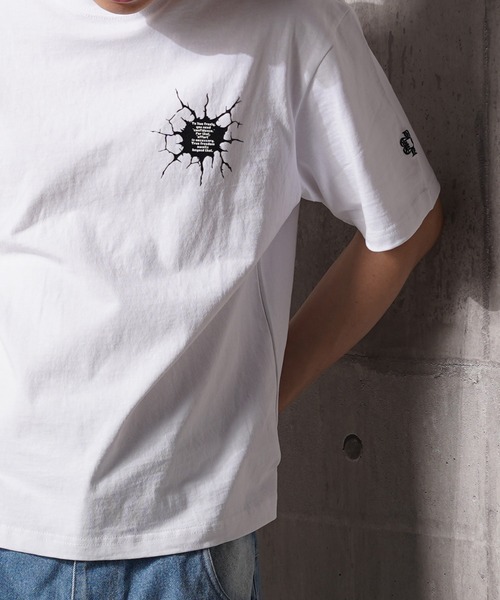 Laufer(ロイファー)の「【Laufer】Bullet hole Tee / バレットホール クロップド ボックスシルエット Tシャツ / 短丈 ヘビーウェイト 刺繍 Tシャツ(Tシャツ/カットソー・メンズ・ホワイト/ブラック・XL/L/M/S)」の10枚目の写真