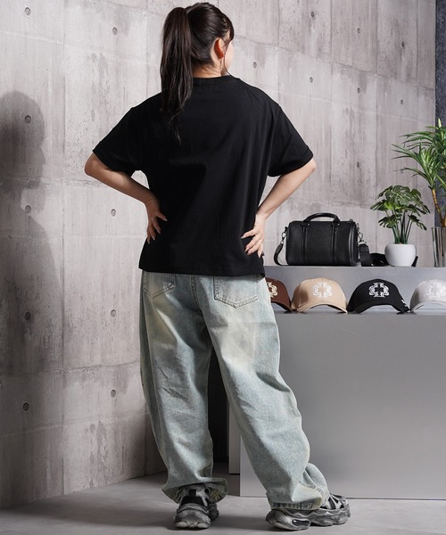 Laufer(ロイファー)の「【Laufer】Bullet hole Tee / バレットホール クロップド ボックスシルエット Tシャツ / 短丈 ヘビーウェイト 刺繍 Tシャツ(Tシャツ/カットソー・メンズ・ホワイト/ブラック・XL/L/M/S)」の18枚目の写真