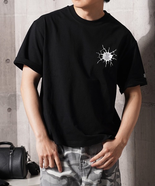 Laufer(ロイファー)の「【Laufer】Bullet hole Tee / バレットホール クロップド ボックスシルエット Tシャツ / 短丈 ヘビーウェイト 刺繍 Tシャツ(Tシャツ/カットソー・メンズ・ホワイト/ブラック・XL/L/M/S)」の19枚目の写真