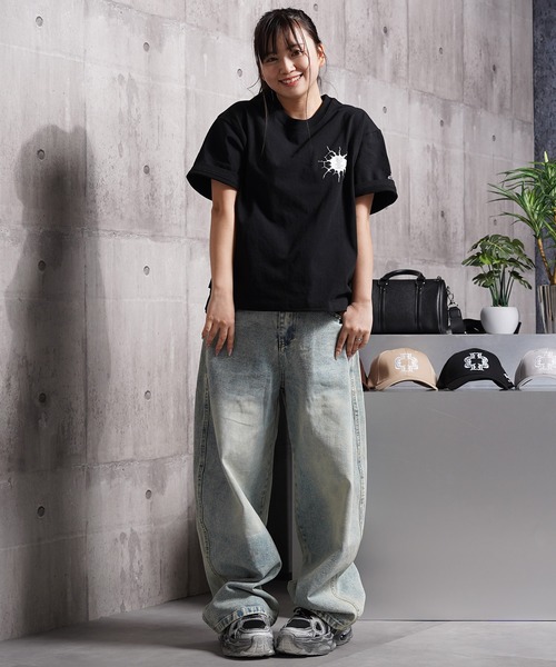 Laufer(ロイファー)の「【Laufer】Bullet hole Tee / バレットホール クロップド ボックスシルエット Tシャツ / 短丈 ヘビーウェイト 刺繍 Tシャツ(Tシャツ/カットソー・メンズ・ホワイト/ブラック・XL/L/M/S)」の17枚目の写真