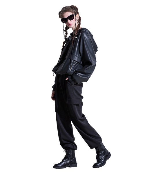 GREEDILOUS（グリディアス）の「ブラックジョガーパンツ（その他パンツ・レディース・その他・S/M/L/XS）」の2枚目の写真