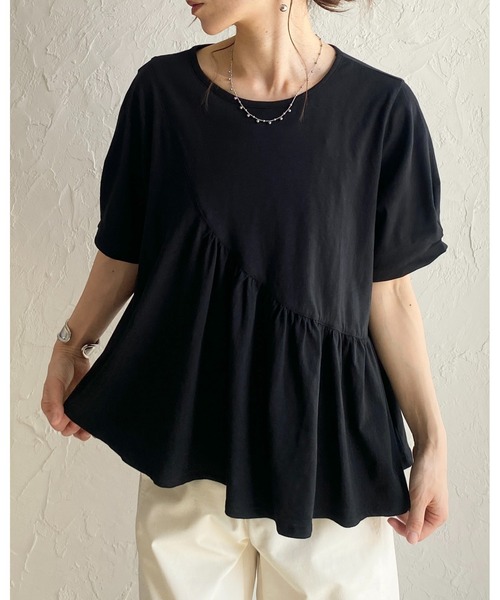 She's Closet（シーズクローゼット）の「アシンメトリー 切り替え ギャザーフリル 半袖パフスリーブティアードTシャツ（Tシャツ/カットソー・レディース・ホワイト/ブラック・FREE）」の4枚目の写真
