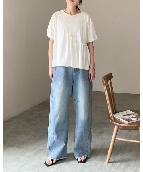 She's Closet（シーズクローゼット）の「アシンメトリー 切り替え ギャザーフリル 半袖パフスリーブティアードTシャツ（Tシャツ/カットソー・レディース・ホワイト/ブラック・FREE）」の6枚目の写真