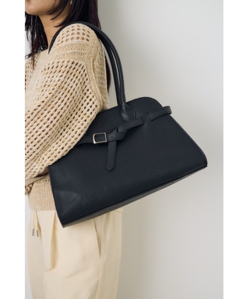 AZUL by moussy（アズールバイマウジー）の「メタルパーツベルトハンドバッグ（ハンドバッグ・レディース・キャメル/ブラック・FREE）」の3枚目の写真
