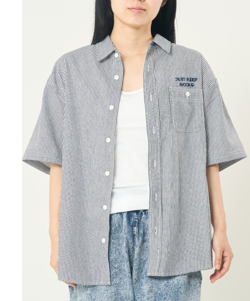 CORISCO（コリスコ）の「バックアニマル柄 ヒッコリー半袖シャツ(M1)（シャツ/ブラウス・メンズ・その他1/その他2・MEDIUM/LARGE/X-LARGE）」の4枚目の写真