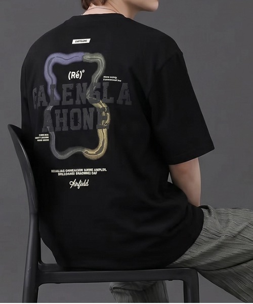 revertical(リバーティカル)の「グラフィックバックプリントTシャツ/ワンポイントロゴ 半袖ルーズT(Tシャツ/カットソー・メンズ・ブラック/ピンク/ホワイト・LARGE/MEDIUM)」の2枚目の写真