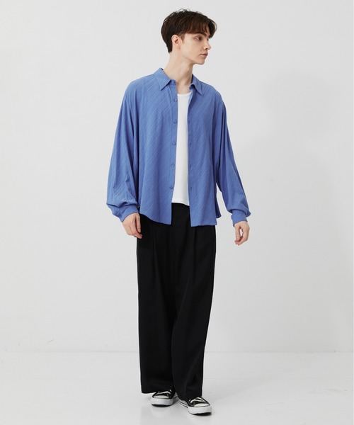 PUBLIC TOKYO(パブリックトウキョウ)の「【残りわずか】サテンフィブリルイージースラックス /ワイド/ルーズ/夏服/タック/キュプラ/吸湿性(スラックス・メンズ・ダークブラウン/ブラック・2/1)」の12枚目の写真