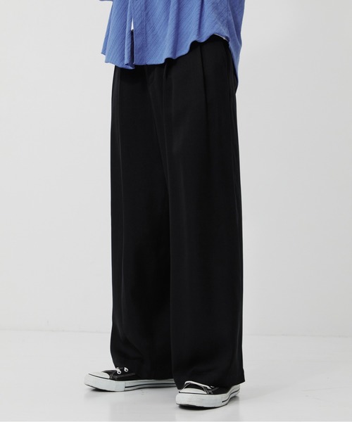 PUBLIC TOKYO(パブリックトウキョウ)の「【残りわずか】サテンフィブリルイージースラックス /ワイド/ルーズ/夏服/タック/キュプラ/吸湿性(スラックス・メンズ・ダークブラウン/ブラック・2/1)」の17枚目の写真