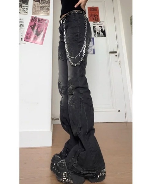 Ressaca(レサーカ)の「ローライズバタフライフレアデニムパンツ(デニムパンツ・レディース・ブラック・L/S/M)」の16枚目の写真