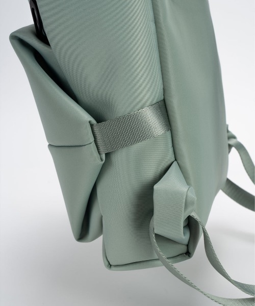 Cote&Ciel（コートエシエル）の「【cote&ciel/コートエシエル】 Sava S Sleek Sage Green（バックパック/リュック・メンズ・セージグリーン・FREE）」の8枚目の写真
