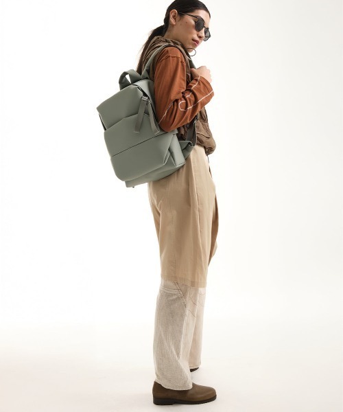 Cote&Ciel（コートエシエル）の「【cote&ciel/コートエシエル】 Sava S Sleek Sage Green（バックパック/リュック・メンズ・セージグリーン・FREE）」の11枚目の写真