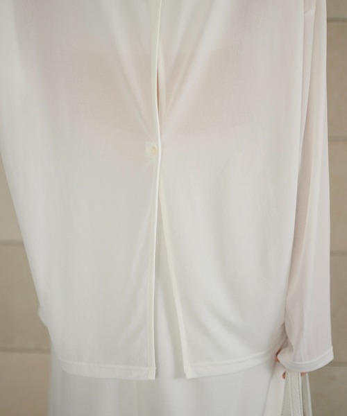 LAULEN(ローレン)の「sheer back slit pullover /シアーバックスリットプルオーバー(Tシャツ/カットソー・レディース・ホワイト/グレー/アイボリー・FREE)」の18枚目の写真