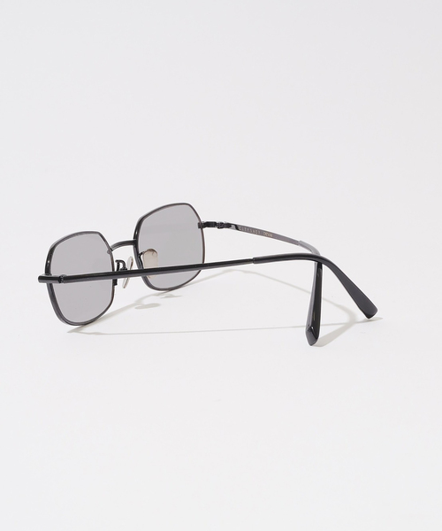 CITYSHOP（シティーショップ）の「EYETHINK x CITYSHOP サングラス[C1-BK-A]（サングラス・レディース・ライトグレー・FREE）」の3枚目の写真