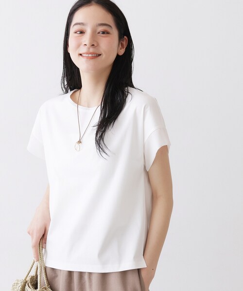 Dessin（デッサン）の「【UVカット/接触冷感】美光沢カットソー（Tシャツ/カットソー・レディース・ライトイエロー系/ブラウン系その他/ブラック/ホワイト系・03/02/01/00）」の15枚目の写真