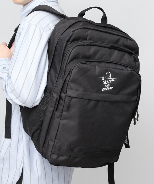 THRASHER(スラッシャー)の「大容量 3層構造 バックパック A4・B4・PC対応(バックパック/リュック・メンズ・ブラック・FREE)」の1枚目の写真