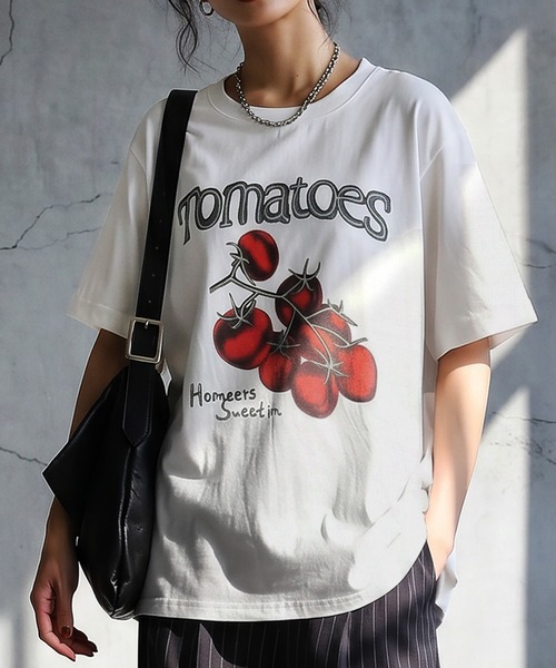 antiqua(アンティカ)の「ヴィンテージ風 プリント 綿100 Tシャツ(Tシャツ/カットソー・レディース・ホワイト系その他/ベージュ系その他2/ホワイト系その他3/ホワイト系その他2/グリーン/ベージュ系その他・ONESIZE)」の1枚目の写真