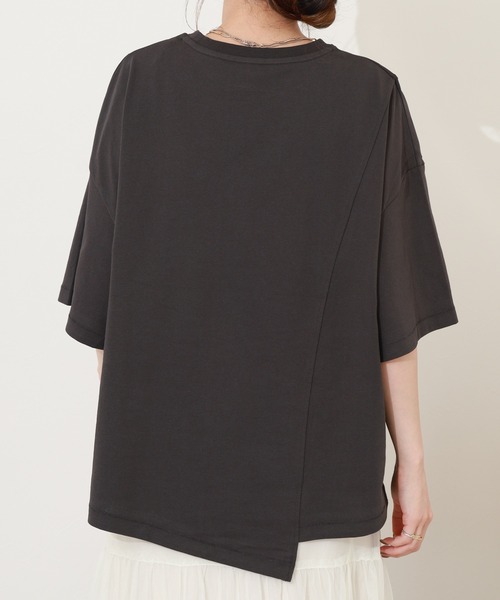 hunch(ハンチ)の「hunch アシメデザインカットソー 半袖(Tシャツ/カットソー・レディース・オフホワイト/レッド/チャコール・FREE)」の17枚目の写真