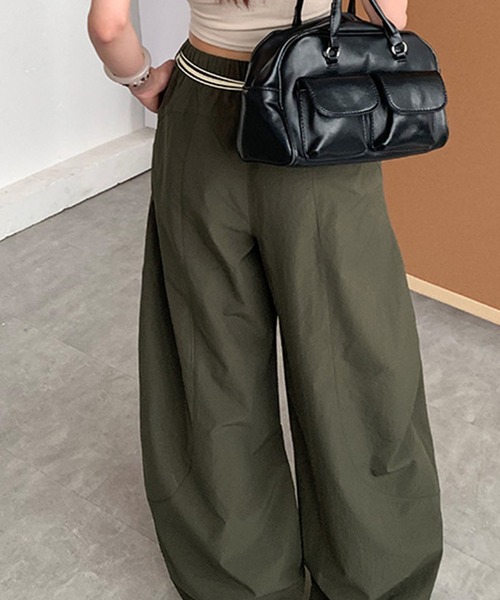 GLAMOROUS JANE(グラマラスジェーン)の「ベルト付きナイロンパンツ(その他パンツ・レディース・カーキ/ブラック・M/L)」の6枚目の写真