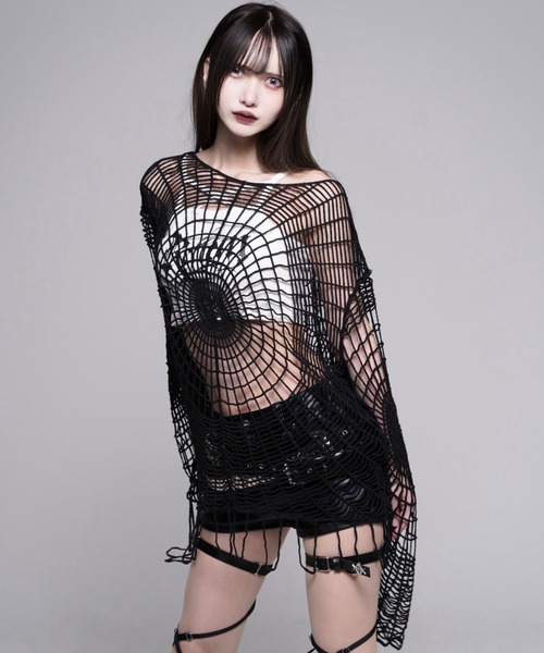 REFLEM(レフレム)の「『REFLEM/レフレム』キャミソール付きスパイダーメッシュニット(その他トップス・レディース・ブラック×ホワイト/ブラック・FREE)」の5枚目の写真