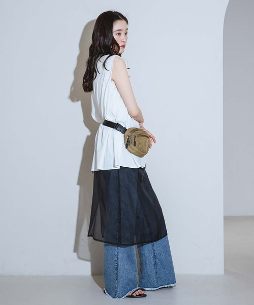 LAKOLE（ラコレ）の「＜接触冷感＞coolfiberロゴノースリーブ / 679638（Tシャツ/カットソー・レディース・ベージュ/オフホワイト/グリーン/ブラック・FREE）」の20枚目の写真