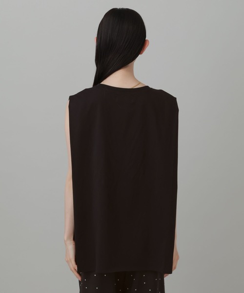 LAKOLE（ラコレ）の「＜接触冷感＞coolfiberロゴノースリーブ / 679638（Tシャツ/カットソー・レディース・ベージュ/オフホワイト/グリーン/ブラック・FREE）」の6枚目の写真