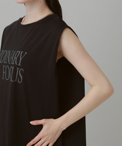 LAKOLE（ラコレ）の「＜接触冷感＞coolfiberロゴノースリーブ / 679638（Tシャツ/カットソー・レディース・ベージュ/オフホワイト/グリーン/ブラック・FREE）」の8枚目の写真