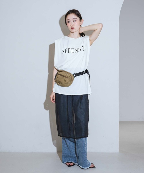 LAKOLE（ラコレ）の「＜接触冷感＞coolfiberロゴノースリーブ / 679638（Tシャツ/カットソー・レディース・ベージュ/オフホワイト/グリーン/ブラック・FREE）」の16枚目の写真