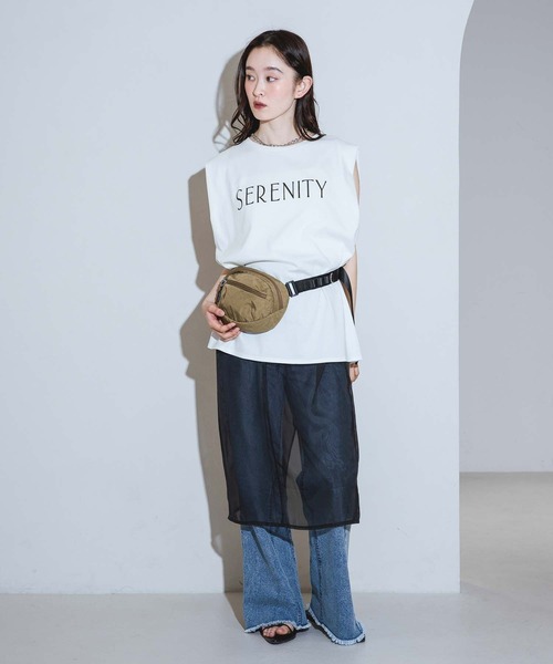 LAKOLE（ラコレ）の「＜接触冷感＞coolfiberロゴノースリーブ / 679638（Tシャツ/カットソー・レディース・ベージュ/オフホワイト/グリーン/ブラック・FREE）」の17枚目の写真