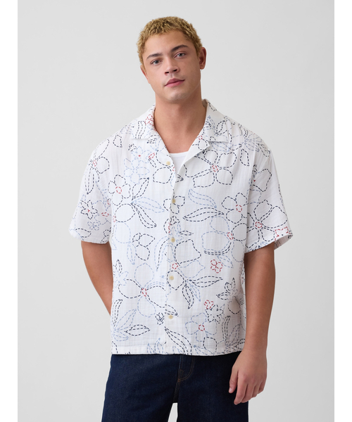 GAP(ギャップ)の「ボックスシルエット ガーゼ バケーションシャツ(シャツ/ブラウス・メンズ・ホワイト/ライトブルー・XL/M/XS/S/L)」の1枚目の写真