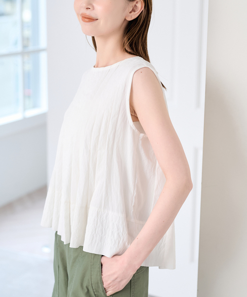 U by SPICK&SPAN（ユーバイスピックアンドスパン）の「《追加》UBY Spick & Span タックブラウス 2（シャツ/ブラウス・レディース・ホワイト/ブラック・FREE）」の2枚目の写真
