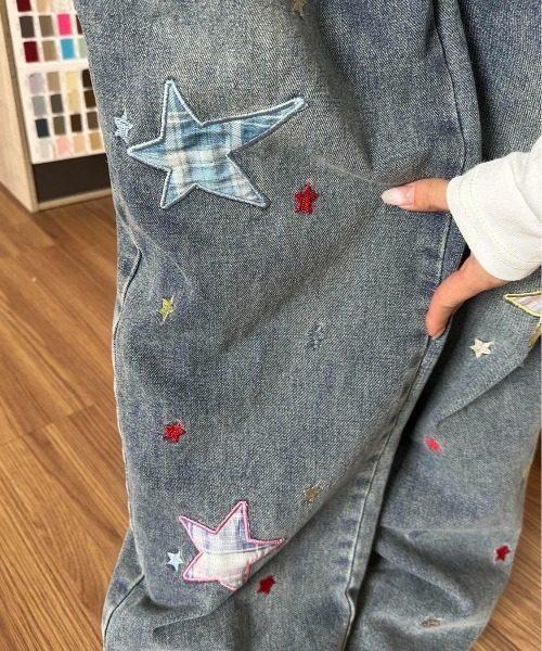 DIAVEL（ディアベル）の「星刺繍ワイドデニムパンツ（デニムパンツ・レディース・ブルー・M）」の15枚目の写真