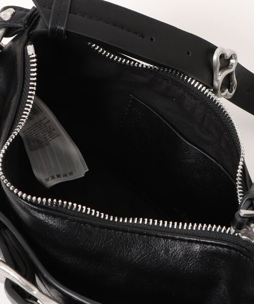 Desigual(デシグアル)の「Heart-Buckle Shoulder Bag/ハートバックルショルダーバッグ(ショルダーバッグ・レディース・ブラック・FREE)」の5枚目の写真