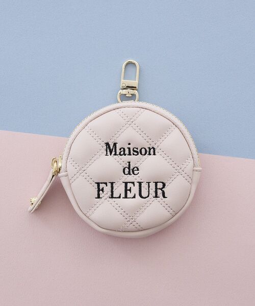 Maison de FLEUR(メゾンドフルール)の「ラウンドキルティングコインケース(コインケース・レディース・ブラック/ピンク・FREE)」の2枚目の写真