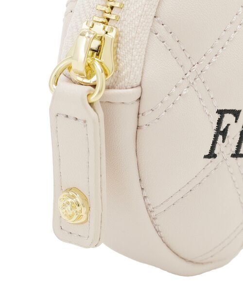 Maison de FLEUR(メゾンドフルール)の「ラウンドキルティングコインケース(コインケース・レディース・ブラック/ピンク・FREE)」の16枚目の写真