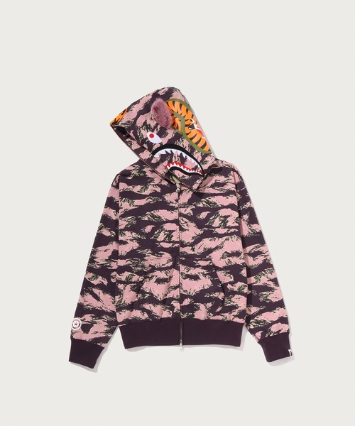 A BATHING APE（アベイシングエイプ）の「TIGER CAMO TIGER SHARK FULL ZIP HOODIE（パーカー・レディース・ベージュ/ピンク・SMALL/MEDIUM）」の6枚目の写真