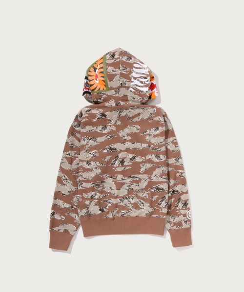 A BATHING APE（アベイシングエイプ）の「TIGER CAMO TIGER SHARK FULL ZIP HOODIE（パーカー・レディース・ベージュ/ピンク・SMALL/MEDIUM）」の7枚目の写真