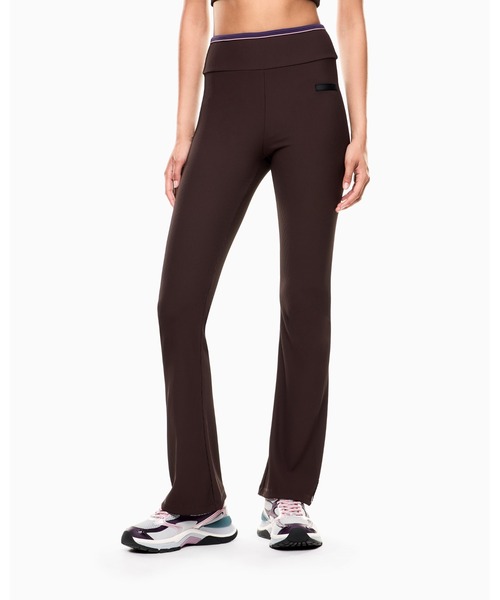 EMPORIO ARMANI EA7(エンポリオアルマーニイーエーセブン)の「【エンポリオ アルマーニ EA7】Dynamic Athlete レギンス VIGOR7テクニカルファブリック(レギンス/スパッツ・レディース・ダークブラウン・MEDIUM/LARGE/X-SMALL/SMALL)」の2枚目の写真