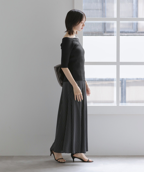 La TOTALITE(ラトータリテ)の「【洗える】リブボートネックニット(ニット/セーター・レディース・ブラック/ピンク/ブラック系その他・FREE)」の5枚目の写真
