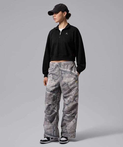 JORDAN BRAND(ジョーダンブランド)の「ジョーダン ブルックリン フリース ウィメンズ クロップド 1/4ジップ トレーナー / Jordan Brooklyn Fleece Women's Cropped 1/4-Zip Pullover IV7532-010 Black(スウェット・レディース・ブラック・XL/S/M/L/XS)」の18枚目の写真