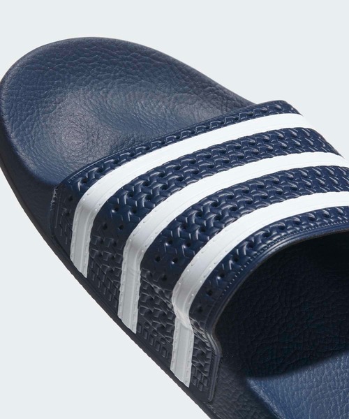 adidas（アディダス）の「オリジナルス アディレッタ ［ADILETTE］アディダスオリジナルス（サンダル・メンズ・ブルー・22.5cm/23.5cm/24.5cm/25.5cm/26.5cm/27.5cm/28.5cm/29.5cm/30.5cm）」の8枚目の写真