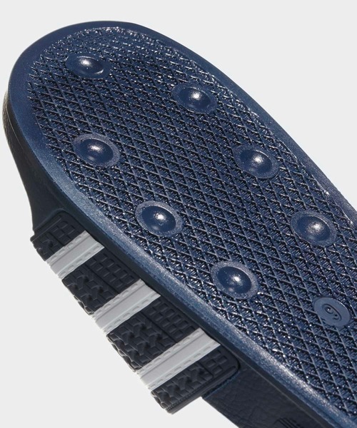 adidas（アディダス）の「オリジナルス アディレッタ ［ADILETTE］アディダスオリジナルス（サンダル・メンズ・ブルー・22.5cm/23.5cm/24.5cm/25.5cm/26.5cm/27.5cm/28.5cm/29.5cm/30.5cm）」の9枚目の写真