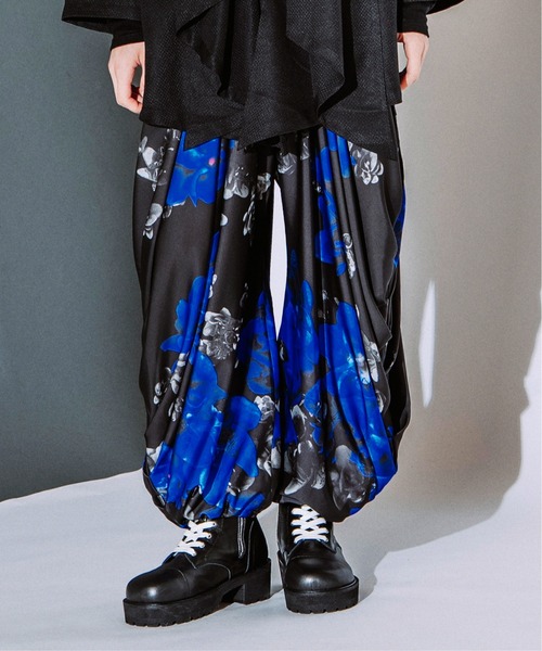 NO ID.(ノーアイディ)の「【NO ID.】Super Drape Easy Trousers / スーパー ドレープ イージー トラウザーズ(その他パンツ・メンズ・ブラック/その他22・2/1)」の1枚目の写真