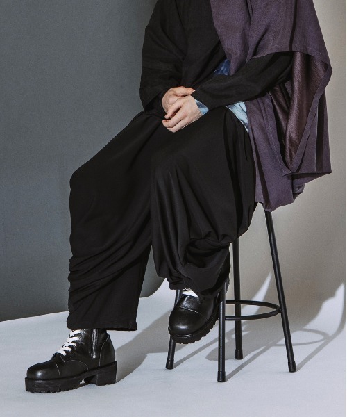 NO ID.(ノーアイディ)の「【NO ID.】Super Drape Easy Trousers / スーパー ドレープ イージー トラウザーズ(その他パンツ・メンズ・ブラック/その他22・2/1)」の2枚目の写真