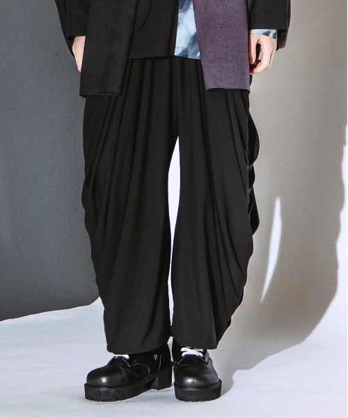 NO ID.(ノーアイディ)の「【NO ID.】Super Drape Easy Trousers / スーパー ドレープ イージー トラウザーズ(その他パンツ・メンズ・ブラック/その他22・2/1)」の5枚目の写真