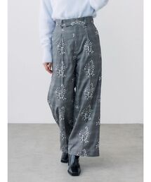 レース刺繍ワイドパンツ