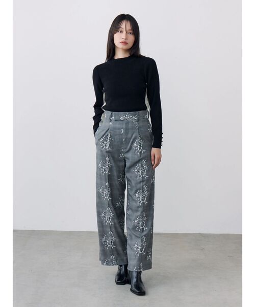 TONAL（トーナル）の「レース刺繍ワイドパンツ（その他パンツ・レディース・ブラウン/グレー・SMALL/MEDIUM）」の8枚目の写真