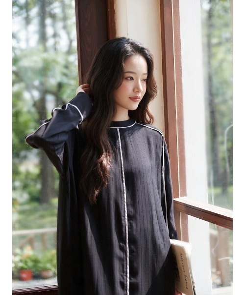 Sew loop（ソーループ）の「パイピングシャドーストライプ長袖Aラインワンピース（ワンピース・レディース・ブラック/パープル・FREE）」の8枚目の写真