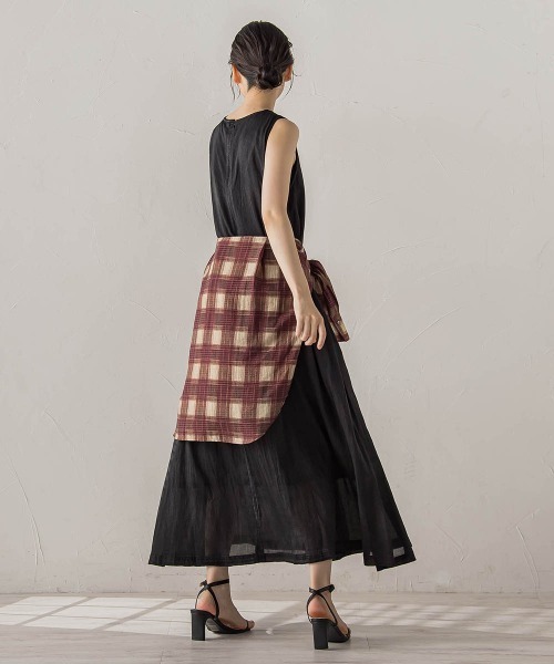 Droite lautreamont(ドロワットロートレアモン)の「Hand MadeブラストデニムZIPワンピース(ワンピース・レディース・ブルー/ブラック・M)」の9枚目の写真