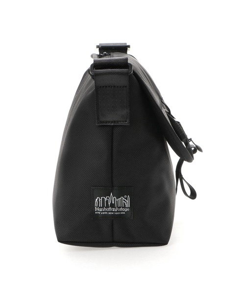 Manhattan Portage BLACK LABEL(マンハッタンポーテージ ブラックレーベル)の「HIGH LINE MESSENGER BAG(XS) FZP FIDLOCK V-BUCKLE CORDURA BALLISTIC FABRIC(メッセンジャーバッグ・メンズ・ブラック・X-SMALL)」の9枚目の写真