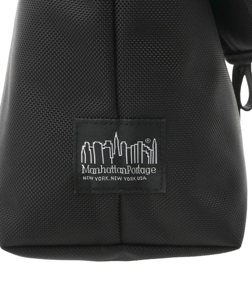 Manhattan Portage BLACK LABEL(マンハッタンポーテージ ブラックレーベル)の「HIGH LINE MESSENGER BAG(XS) FZP FIDLOCK V-BUCKLE CORDURA BALLISTIC FABRIC(メッセンジャーバッグ・メンズ・ブラック・X-SMALL)」の6枚目の写真